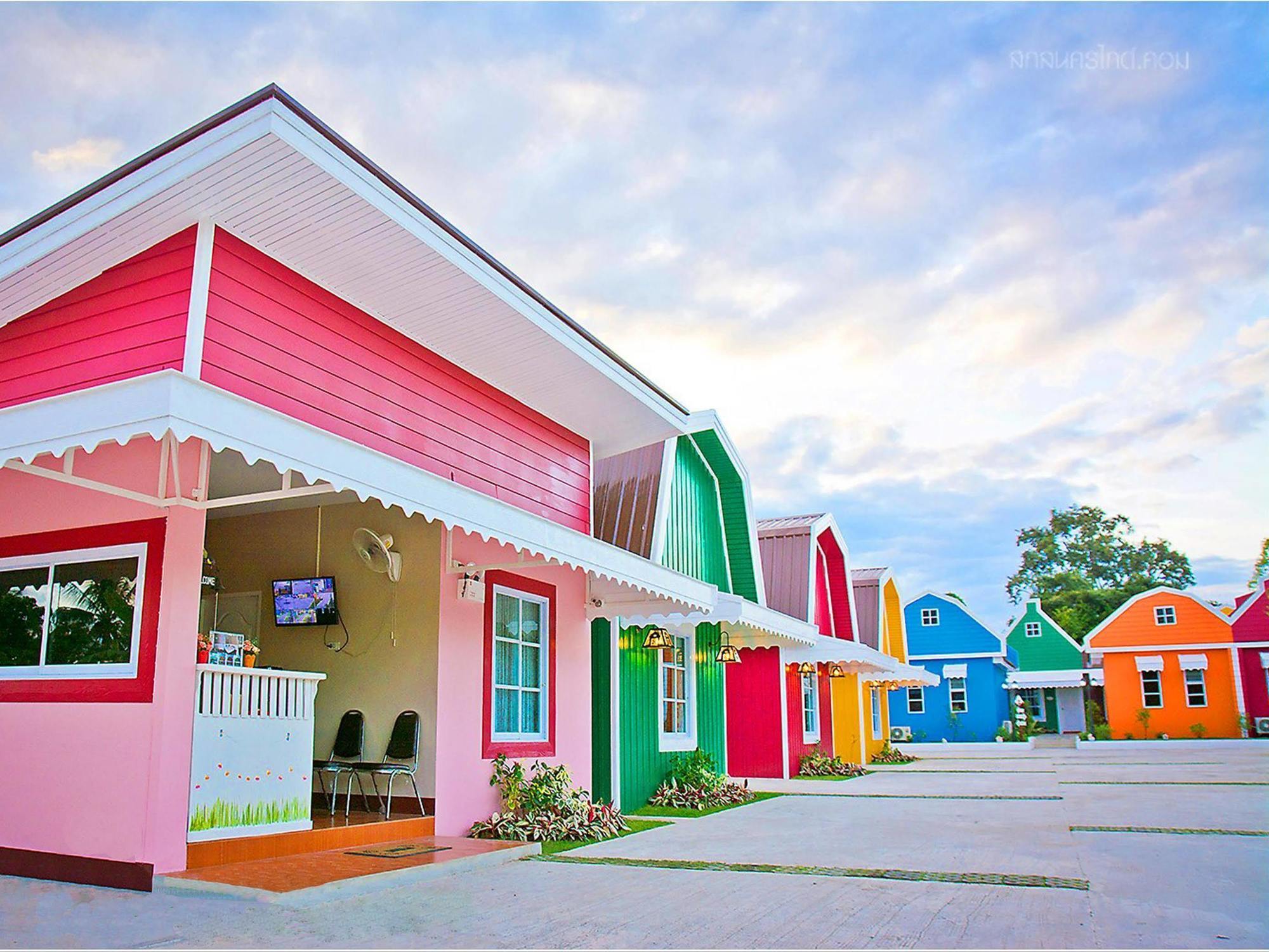 סקון נקהון Color Ville Hotel Sha Certified מראה חיצוני תמונה
