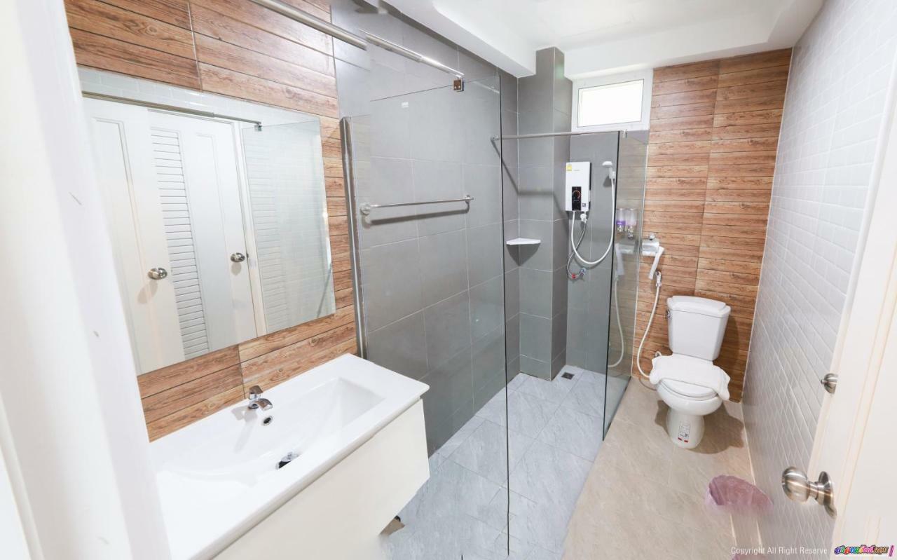 סקון נקהון Color Ville Hotel Sha Certified מראה חיצוני תמונה